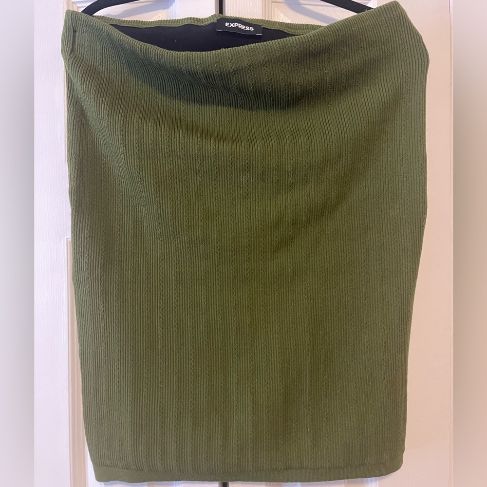 Express Green Skirt - Picture 5 of 5